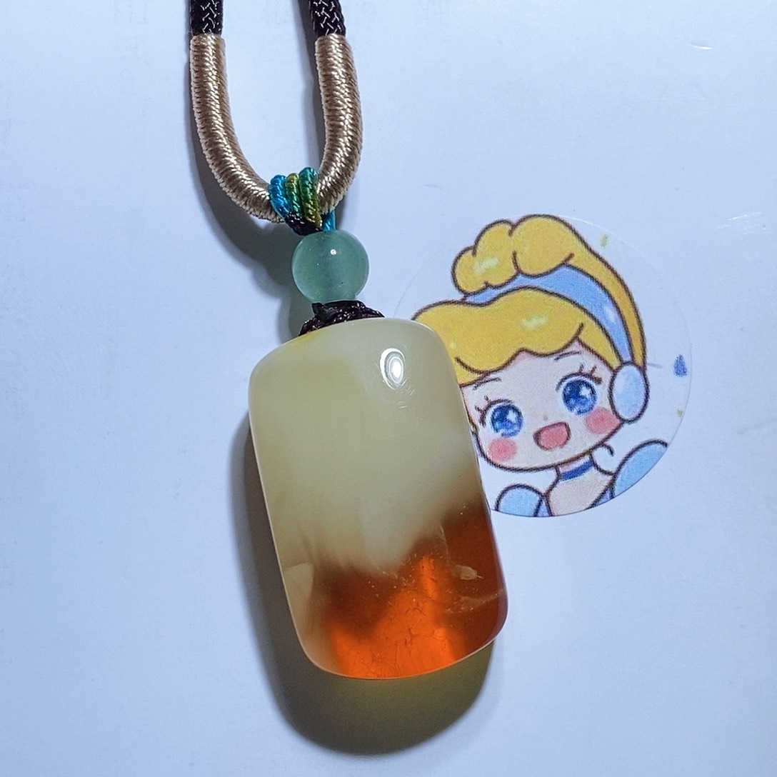 未镶嵌琥珀珠宝奇石