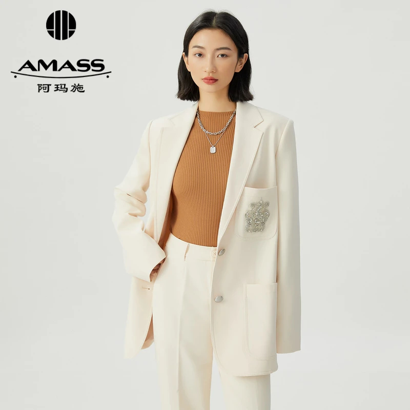 阿玛施AMASS新款女装百搭翻领宽松纯色两粒扣长袖西装5400587