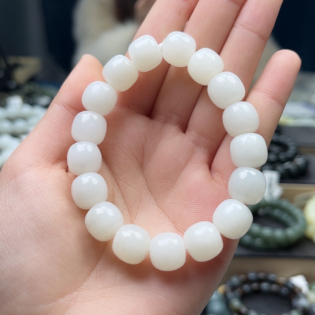 和田玉手链未镶嵌