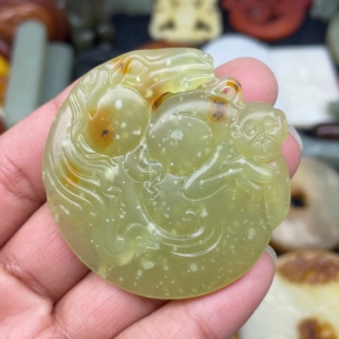 蛇纹石玉颈饰未镶嵌41