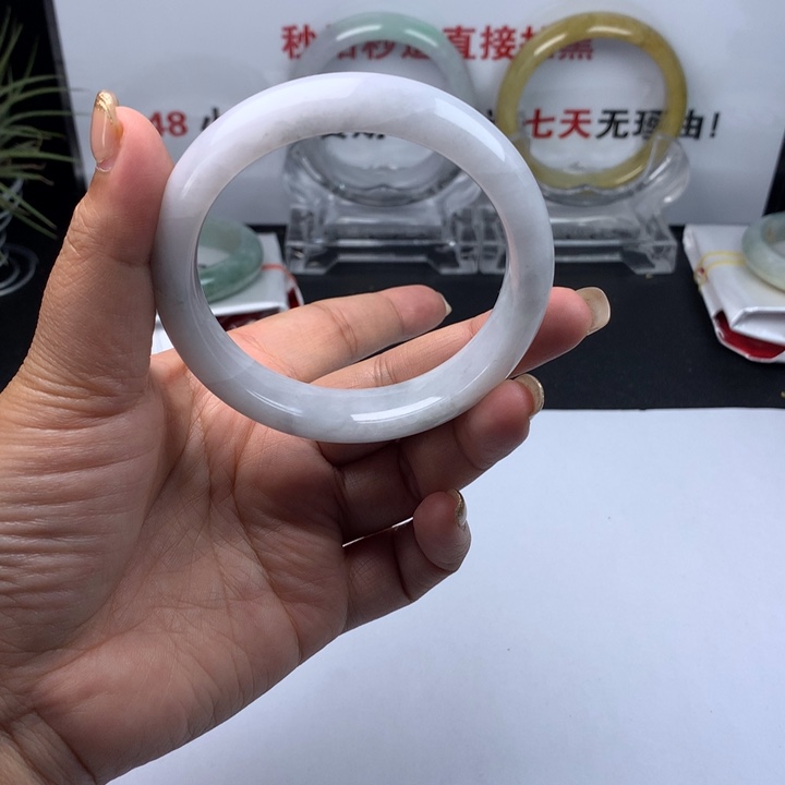未镶嵌手镯翡翠48