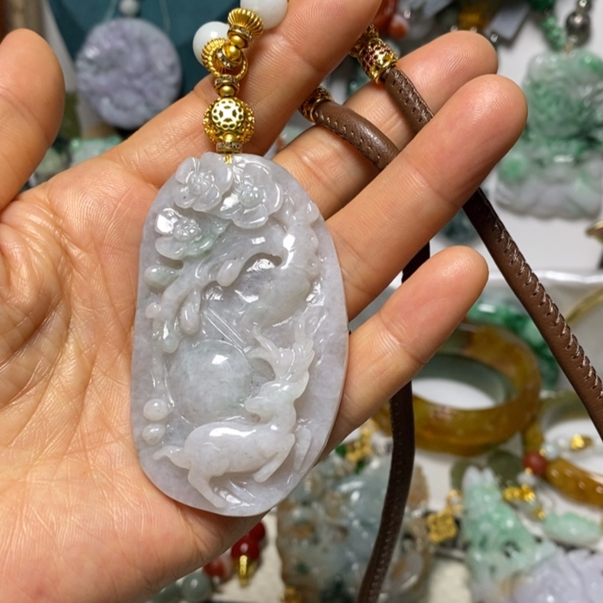 【闪购商品】翡翠吊坠(赠链)未镶嵌