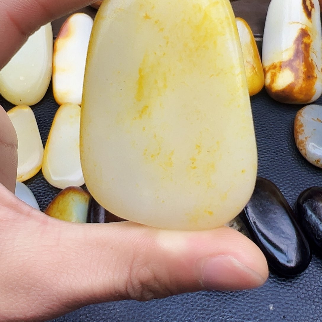 和田玉挂件未镶嵌