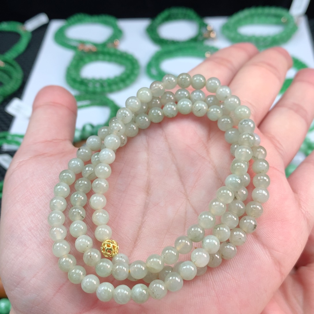 翡翠手链未镶嵌翡翠