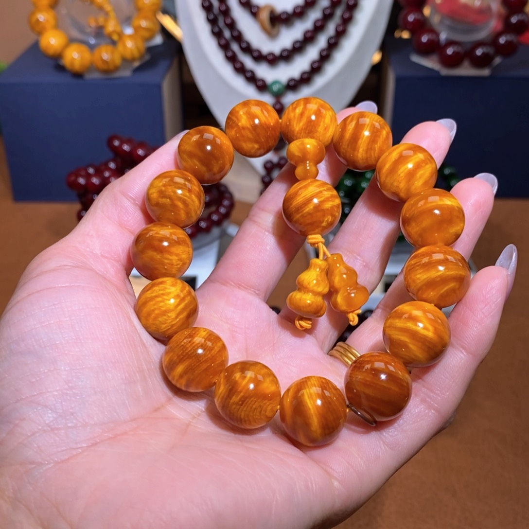 贝壳杉血龙木1.5玉化闪电波