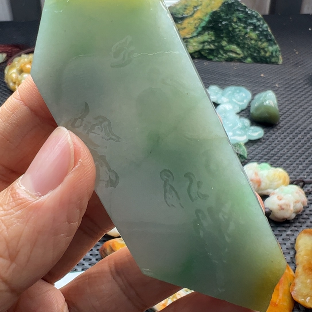 翡翠裸石缅甸翡翠