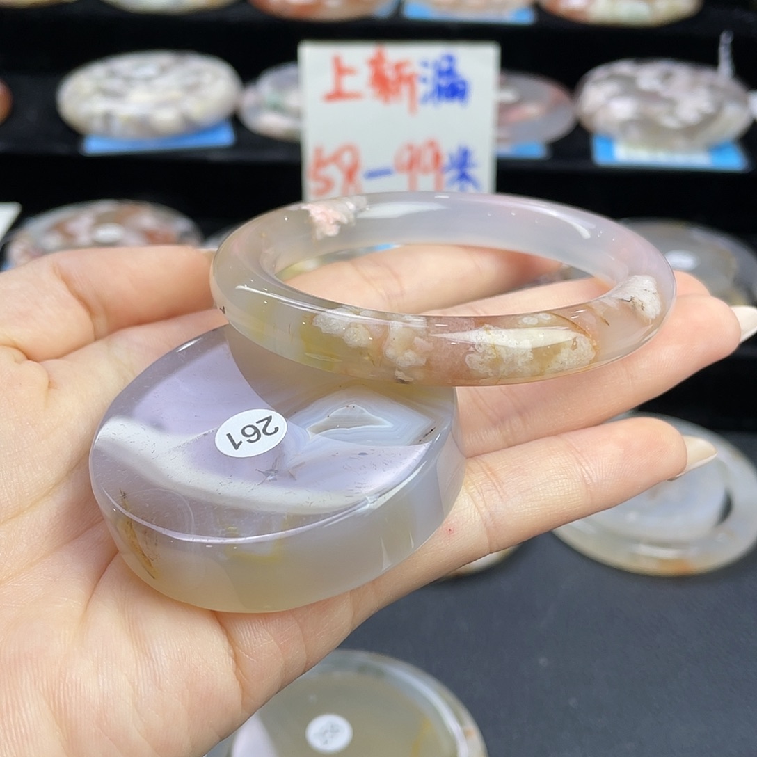 石英质玉手镯未镶嵌思****你56