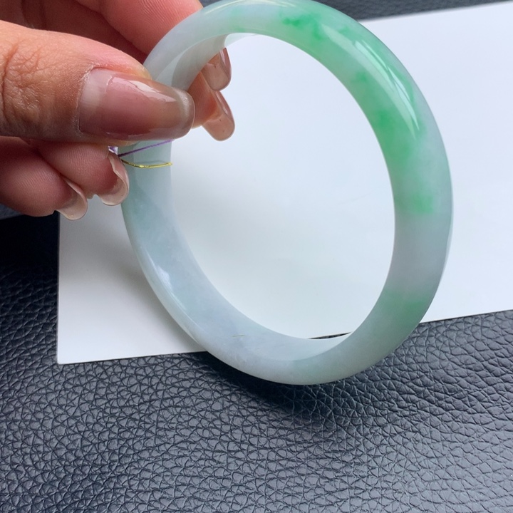 翡翠手镯未镶嵌天然翡翠手镯