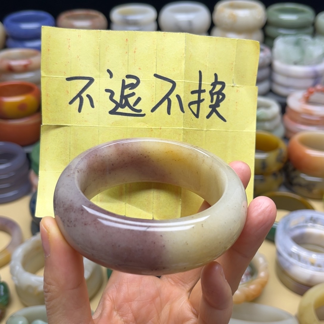 石英质玉手镯未镶嵌