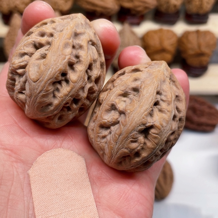 文玩核桃把件八棱17