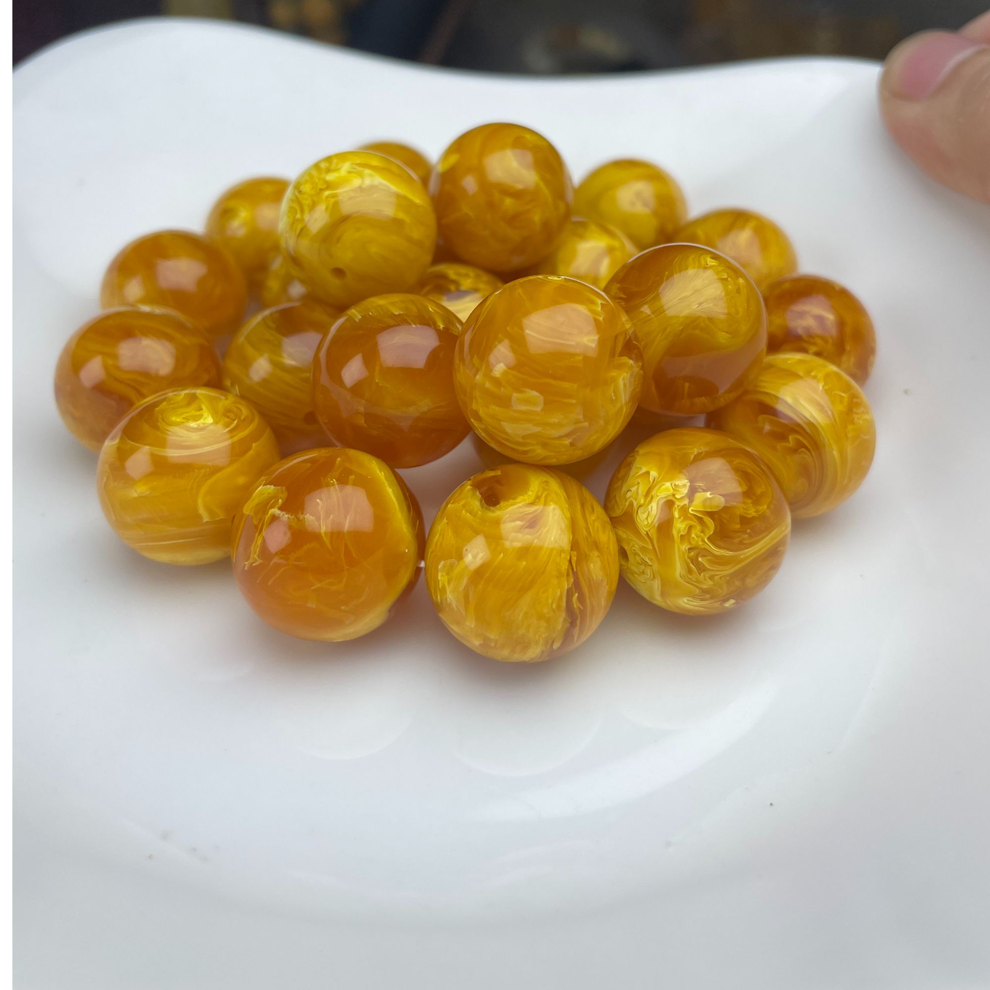 天然蜜蜡一串！！！