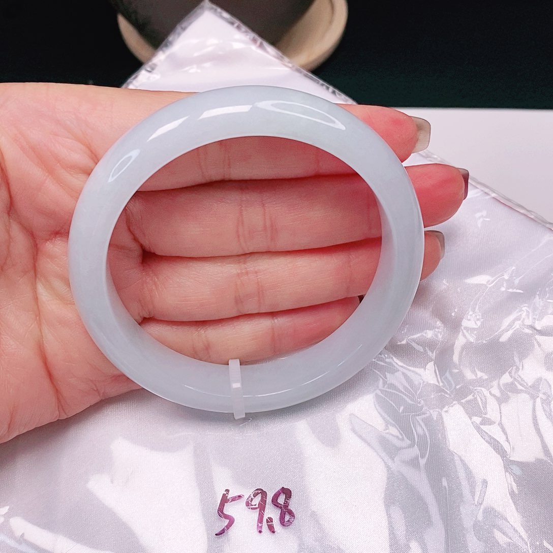 【闪购商品】翡翠手镯未镶嵌正