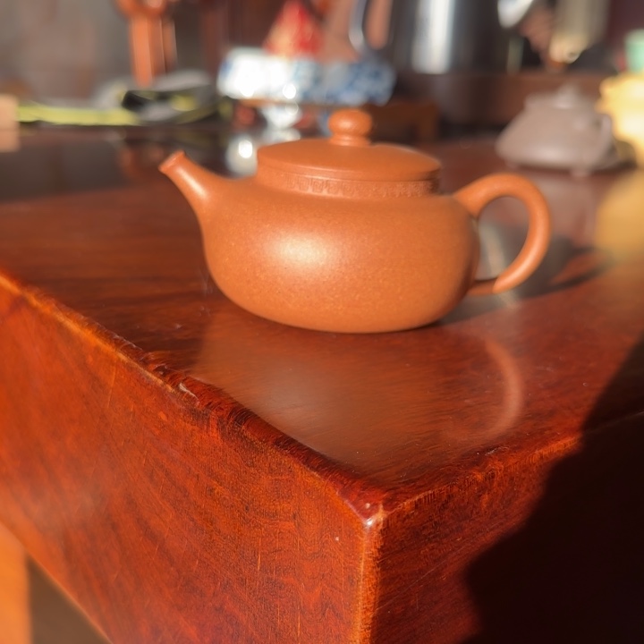 紫砂茶壶一**你桃花平安