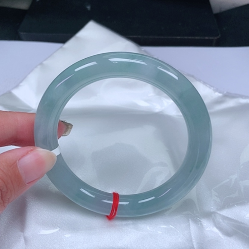 【闪购商品】翡翠手镯未镶嵌，