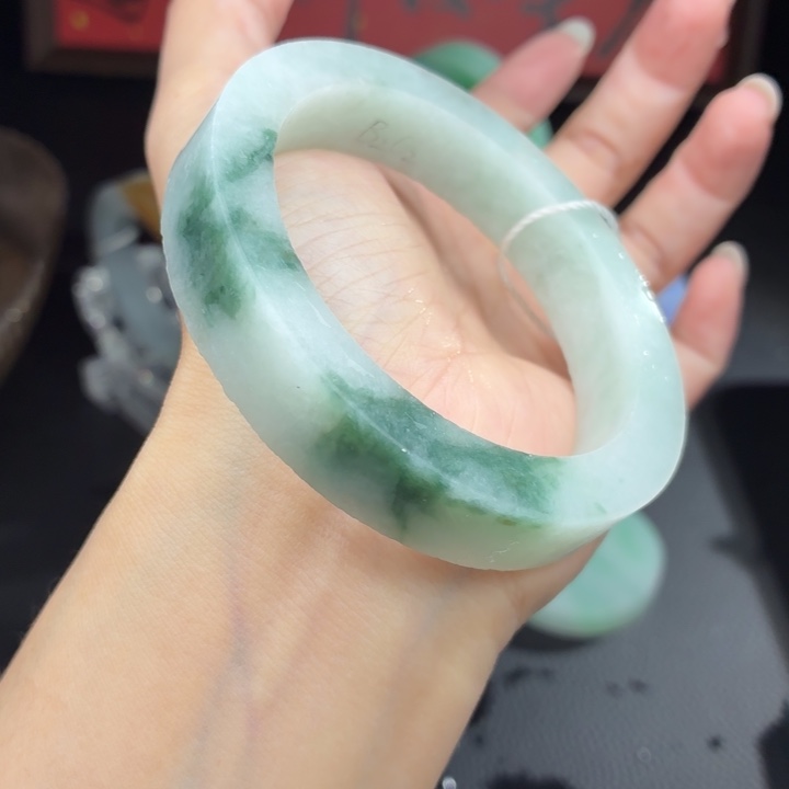 定制翡翠手镯未镶嵌