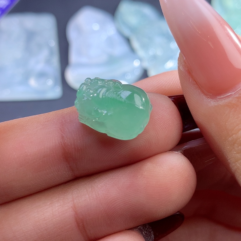 【闪购商品】翡翠颈饰未镶嵌缅甸