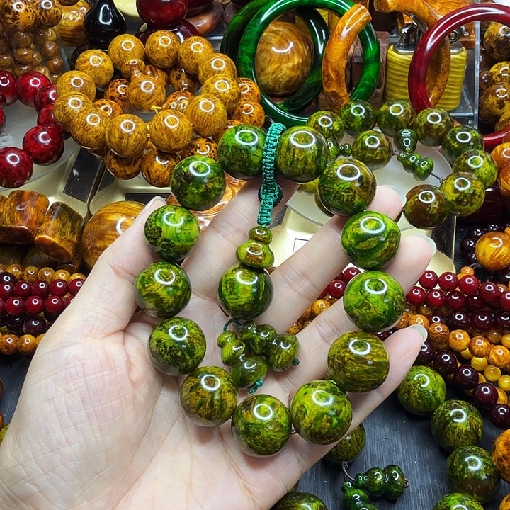 松木琥珀木文玩手串