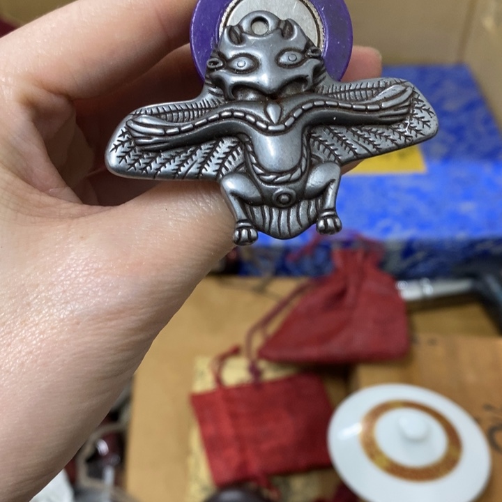 瓷片哈中古工艺品一件