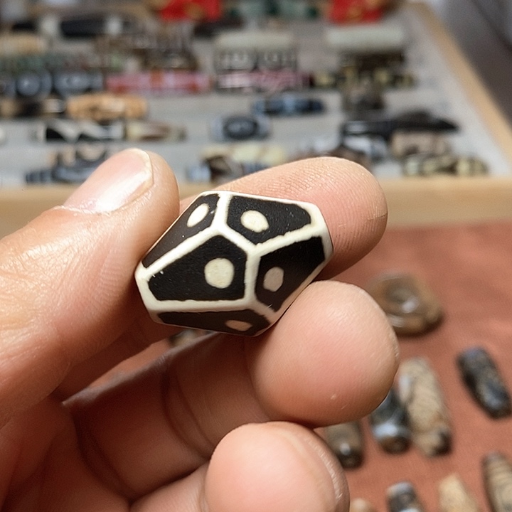 玛瑙/玉髓颈饰未镶嵌5