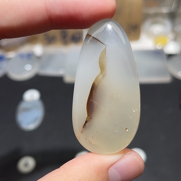 玛瑙/玉髓颈饰未镶嵌