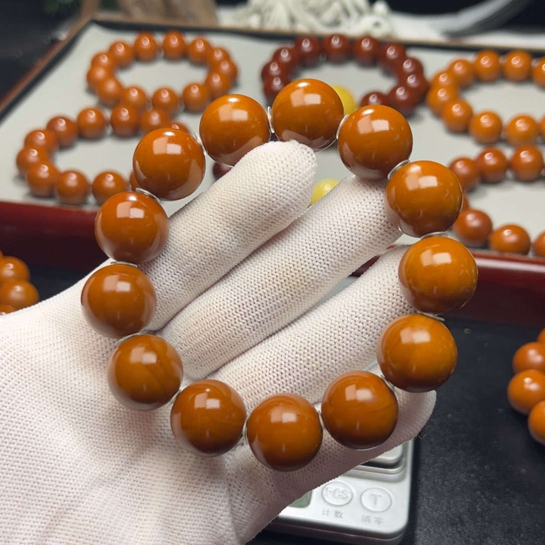 午***马橄榄核手串1.7+树王全品铁核 微瑕