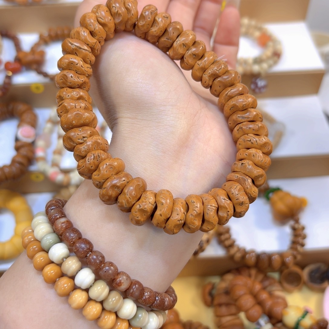 吊坠星月菩提桃核无相