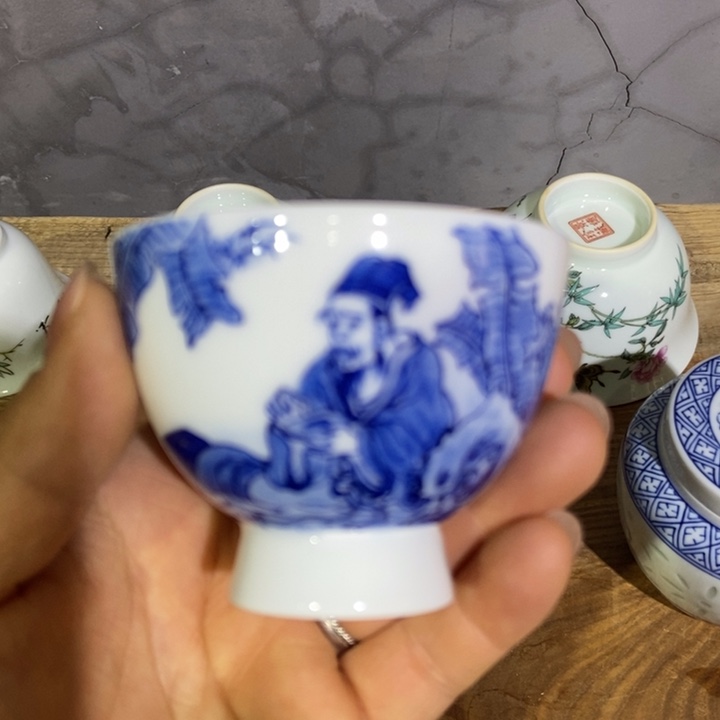 景德镇陶瓷的设计风格