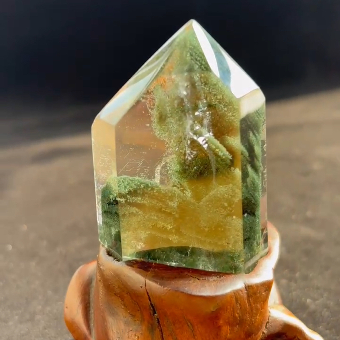 绿幽灵摆件鲜绿晶沙