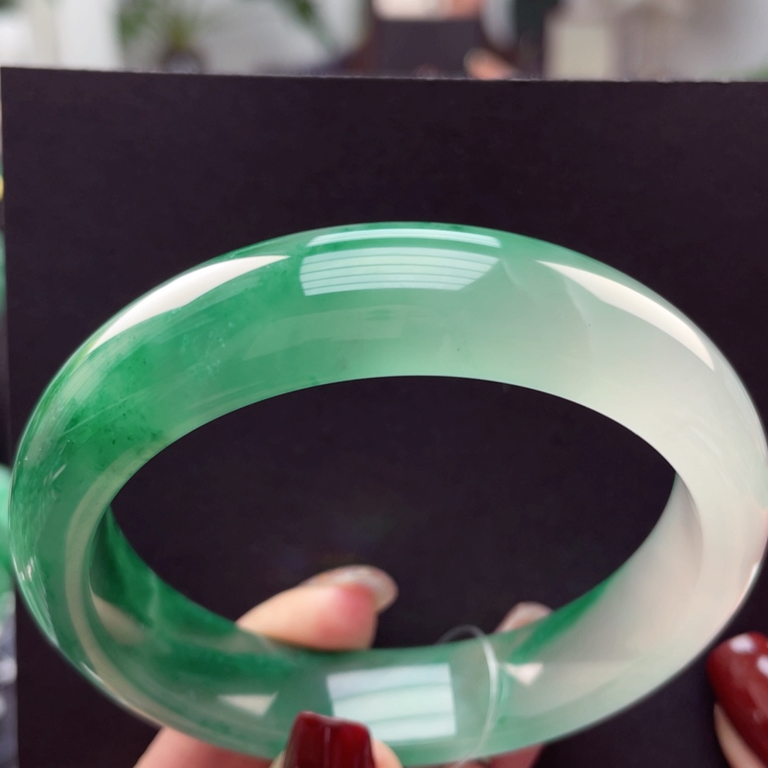 石英质玉手镯未镶嵌敏****9