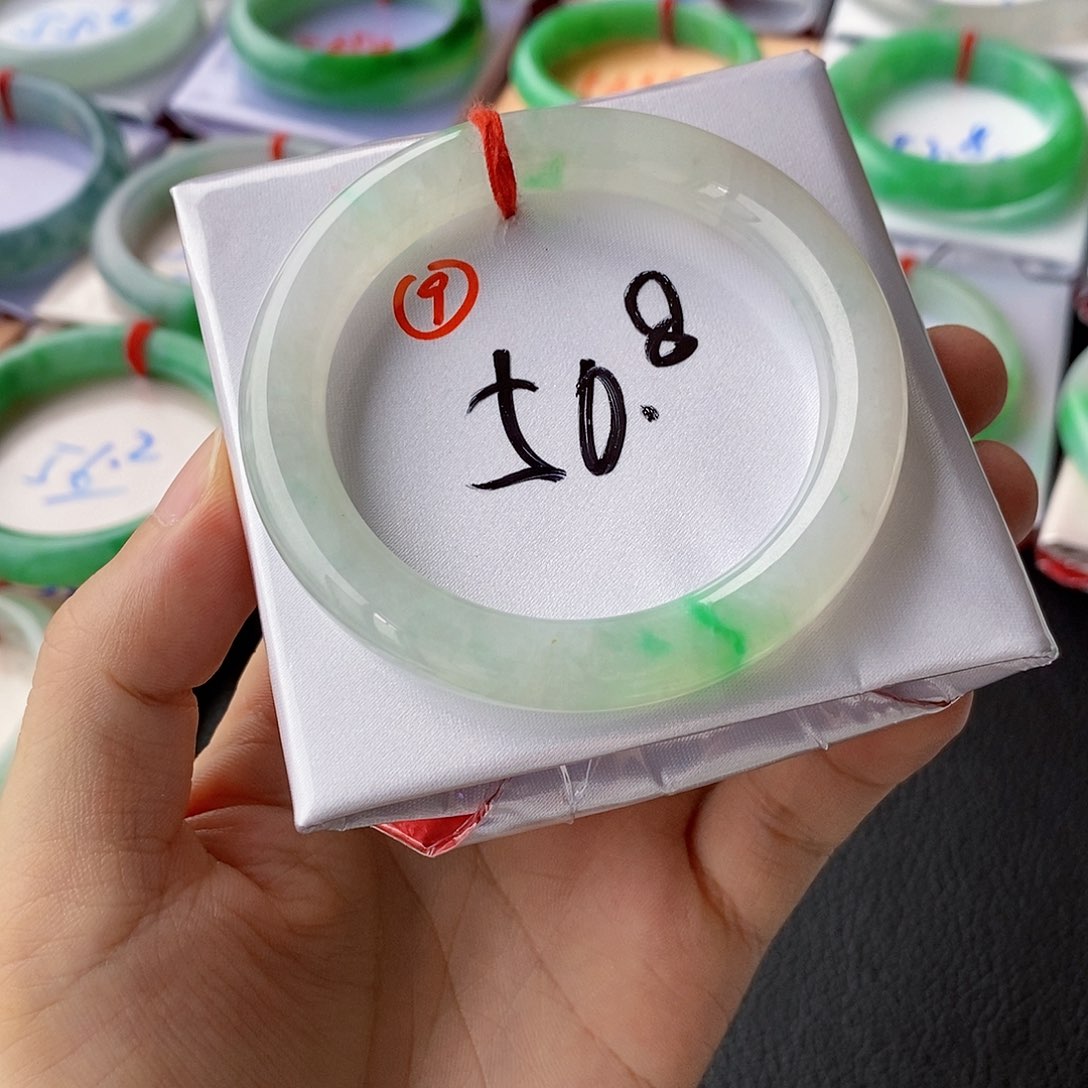 翡翠手镯未镶嵌9号