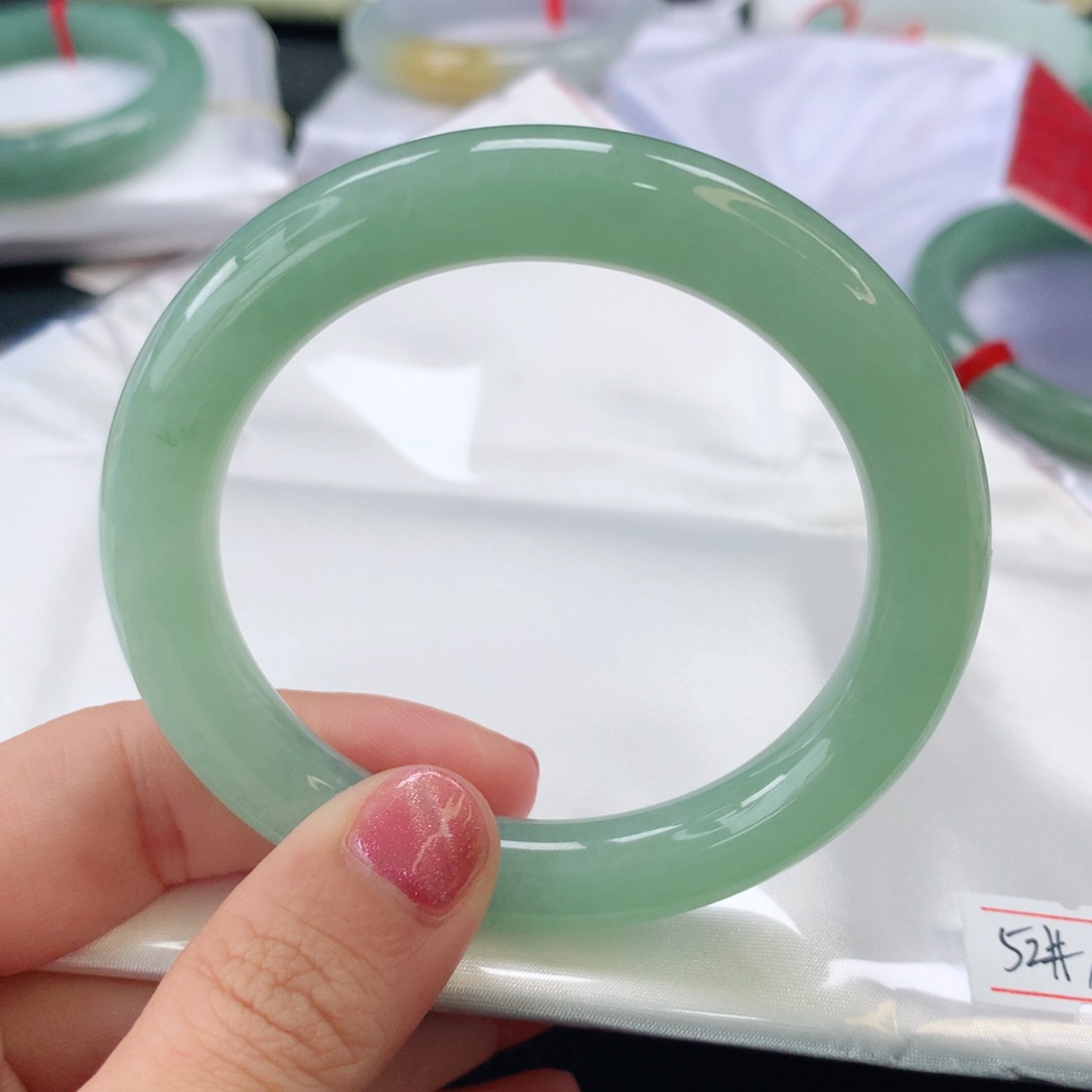 翡翠手镯未镶嵌翡翠手镯52