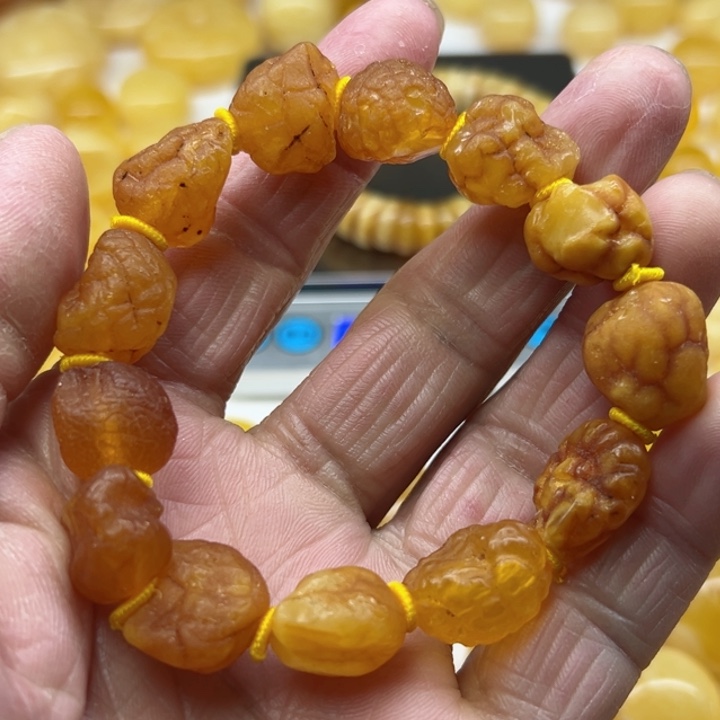 琥珀（矿物珀）手串未镶嵌