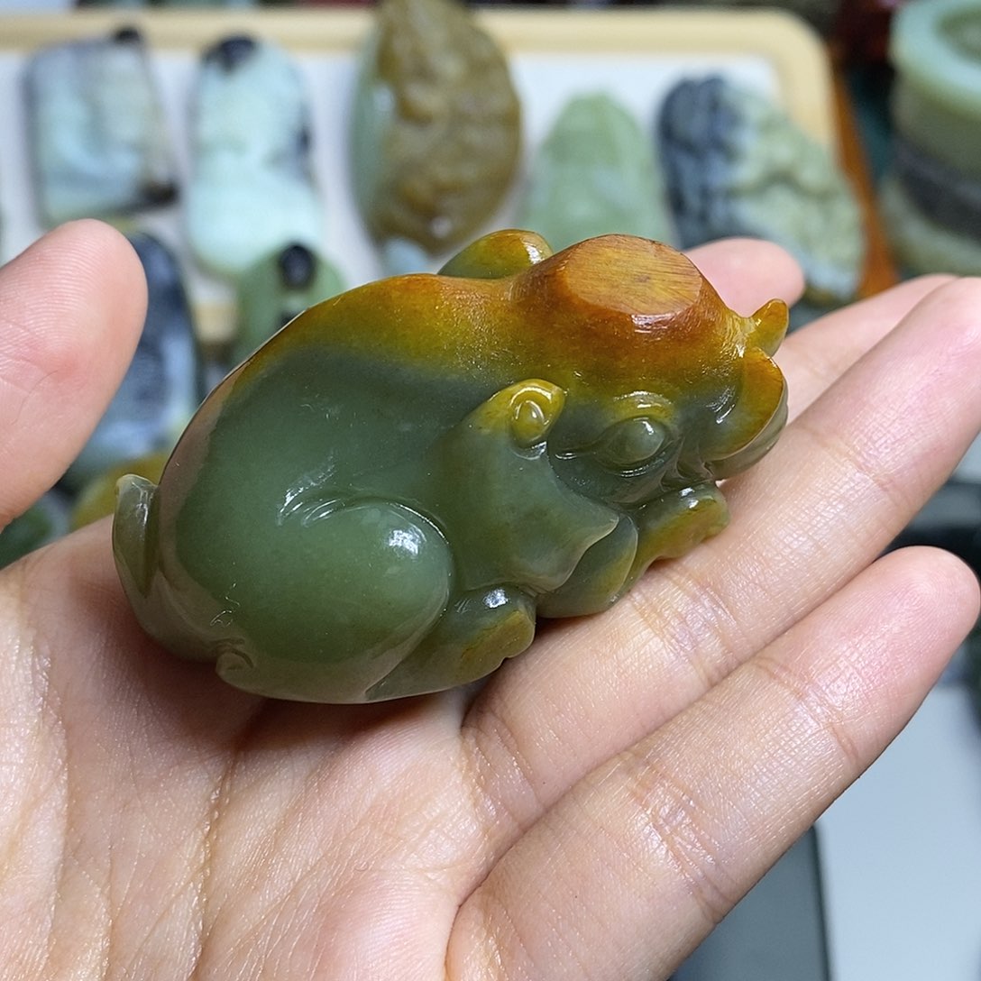 颈饰未镶嵌和田玉暖**阳