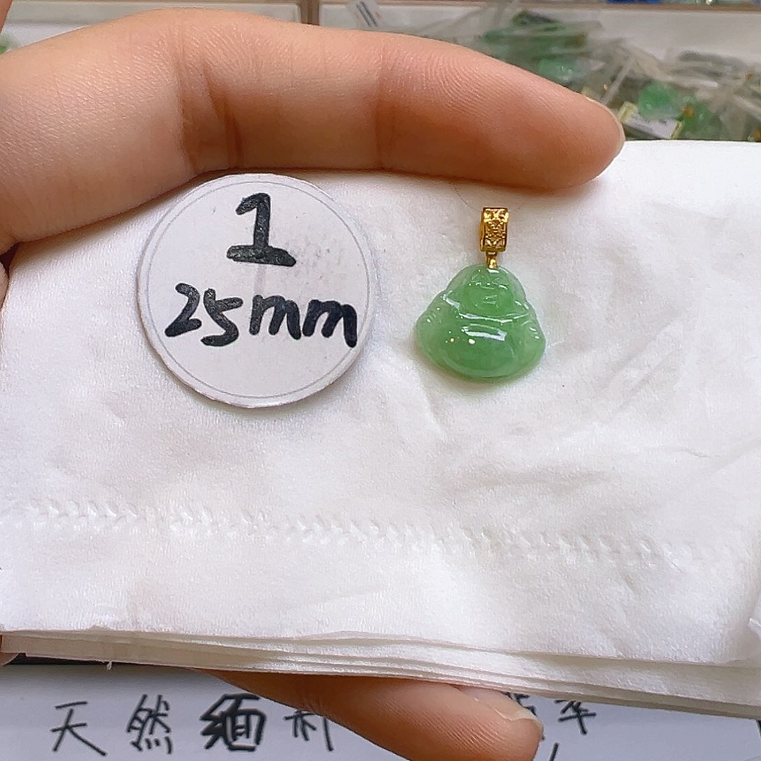 翡翠颈饰18K金镶嵌翡翠
