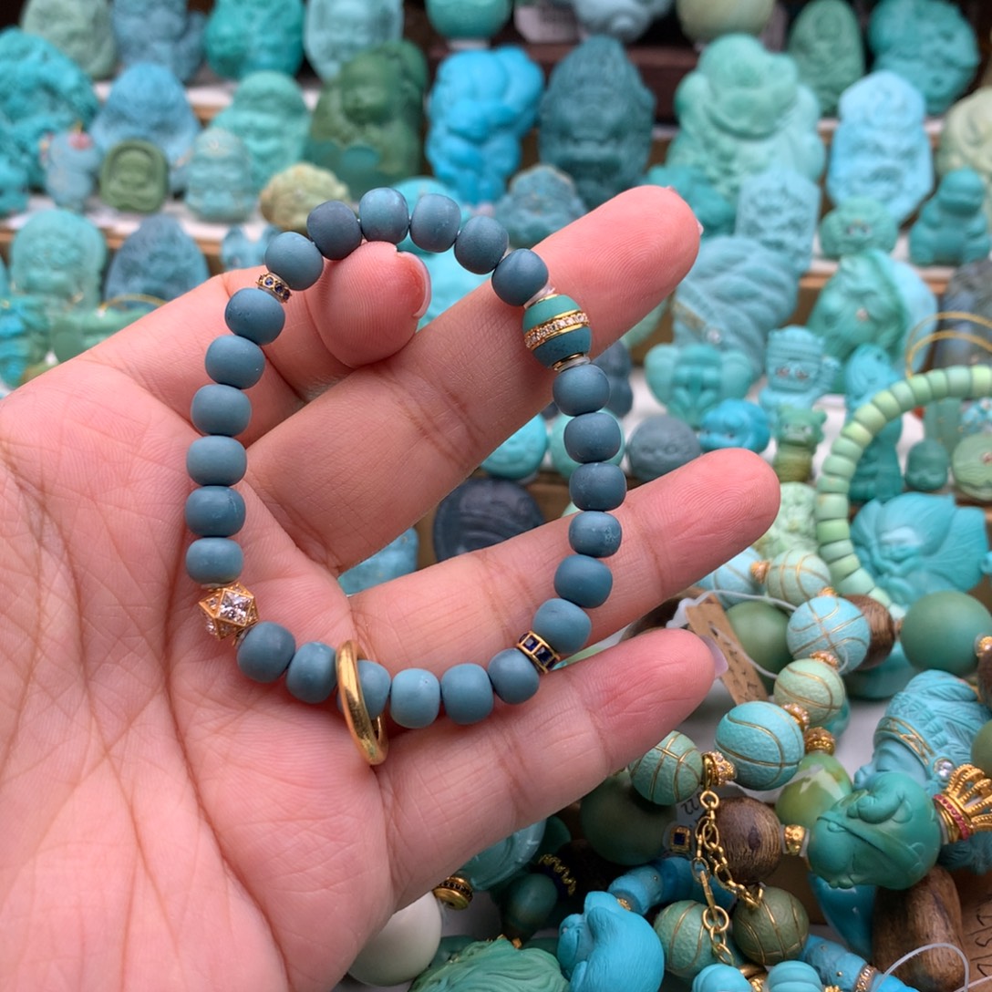 18K金镶嵌绿松石手链