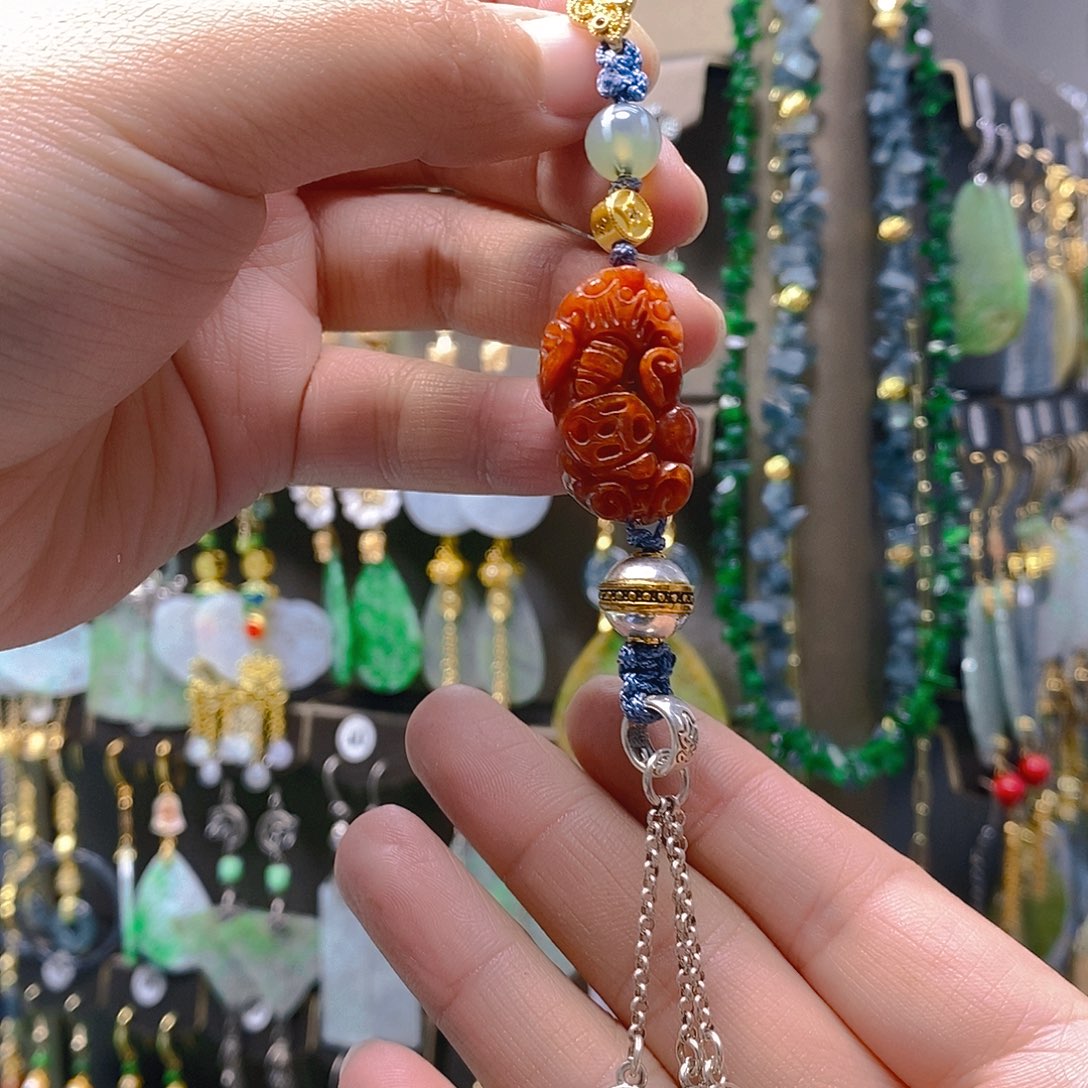 未镶嵌翡翠耳饰翡翠