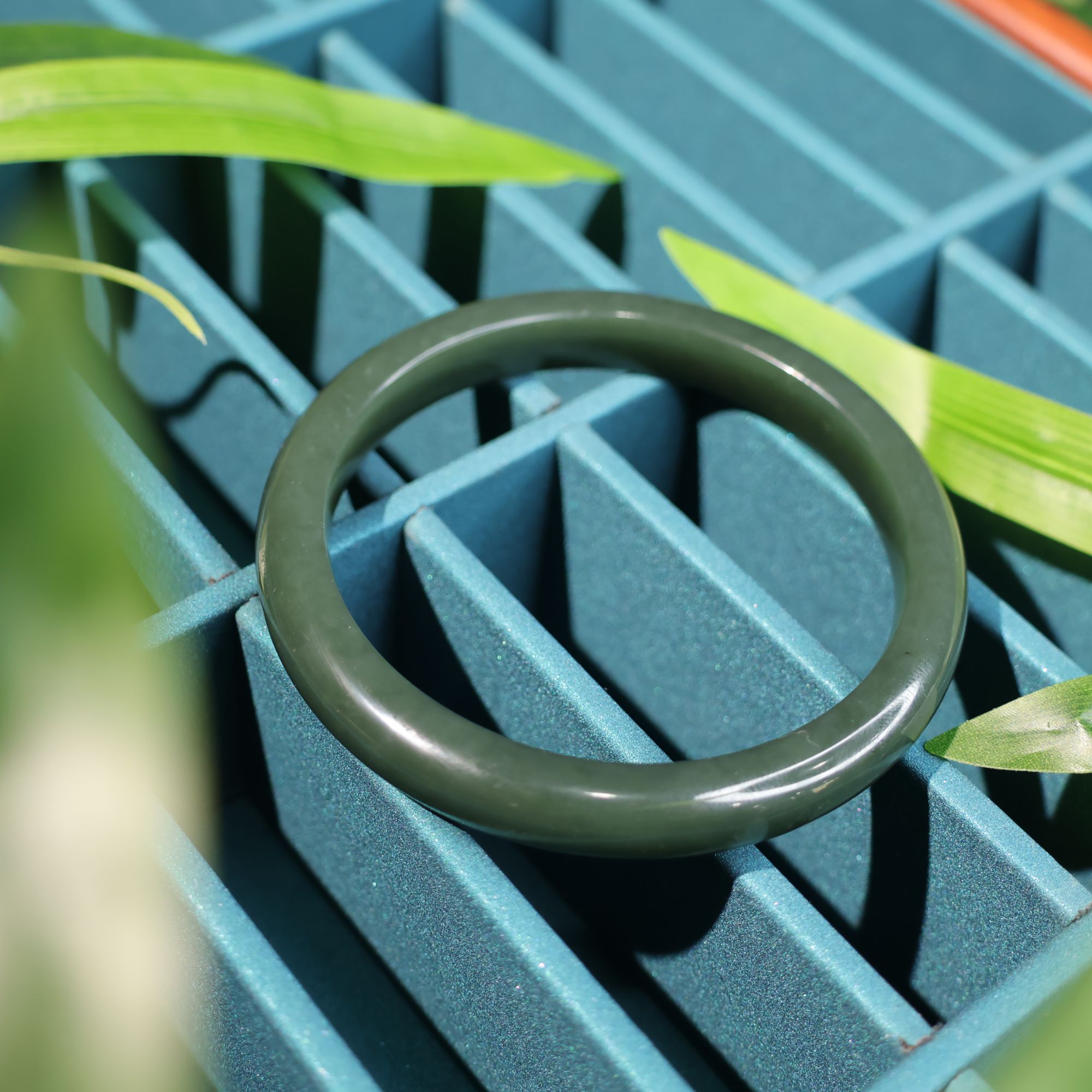 【潮生珠宝】和田玉且末蓝时尚精致款手镯