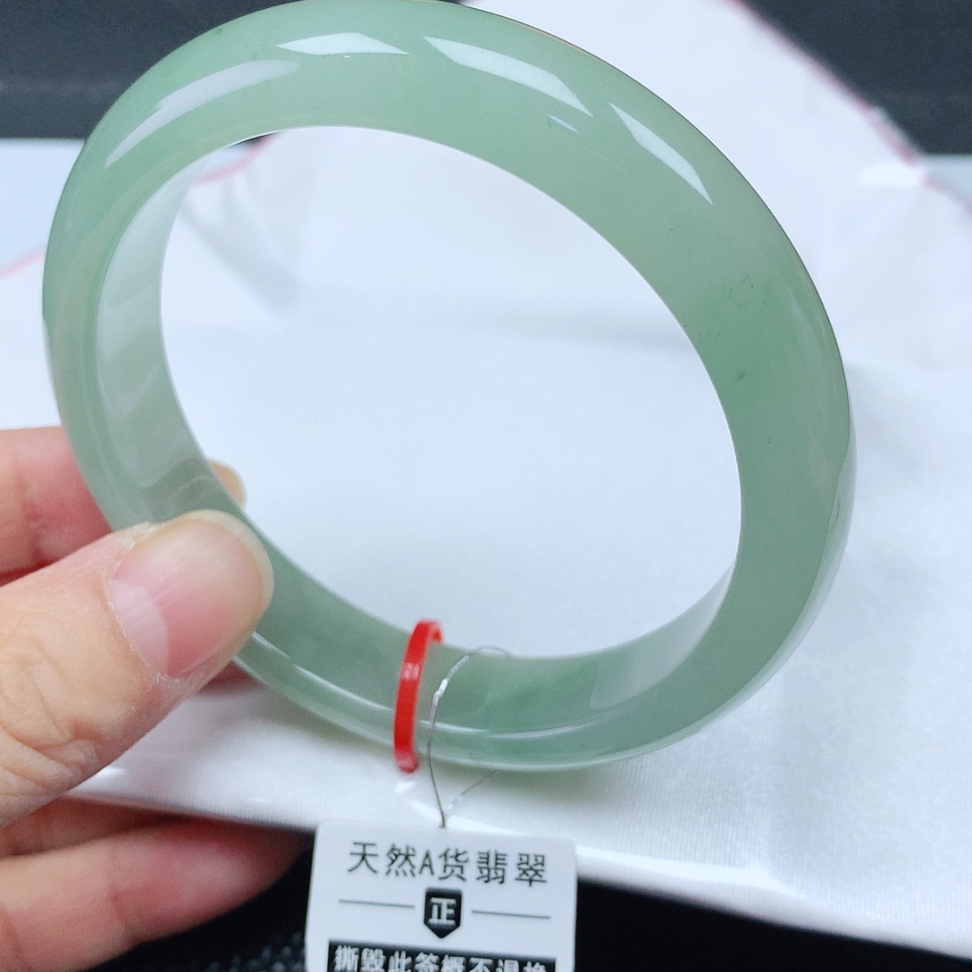 翡翠手镯未镶嵌58+圈