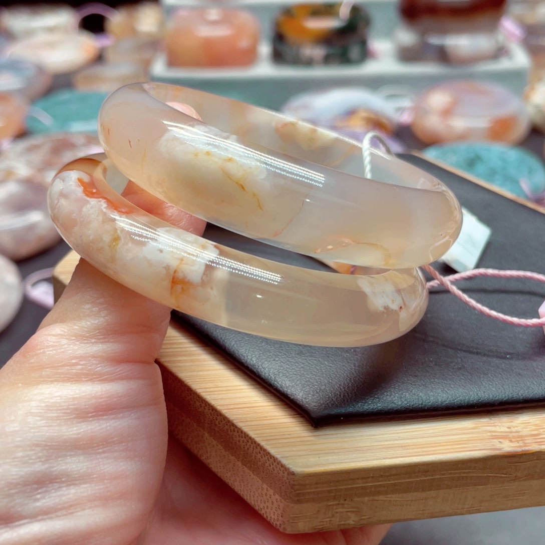 玛瑙/玉髓手镯未镶嵌夏****~1