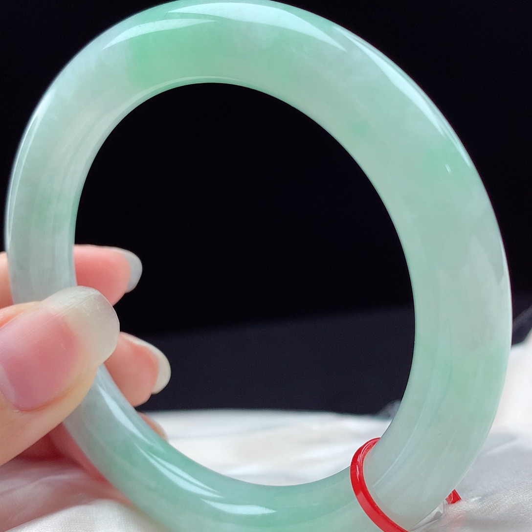 未镶嵌手镯翡翠95005，