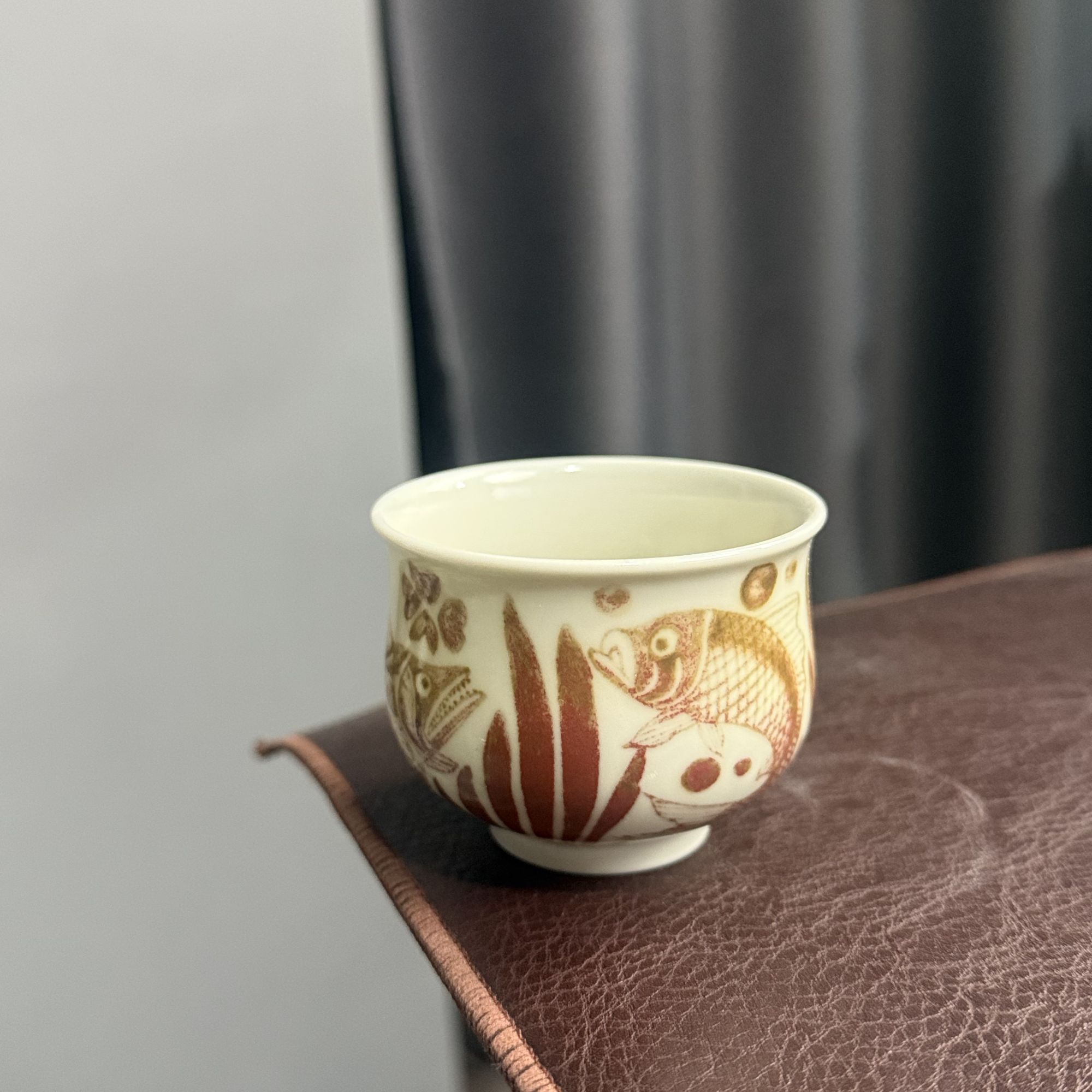 有瑕疵福利红鱼藻炉式杯