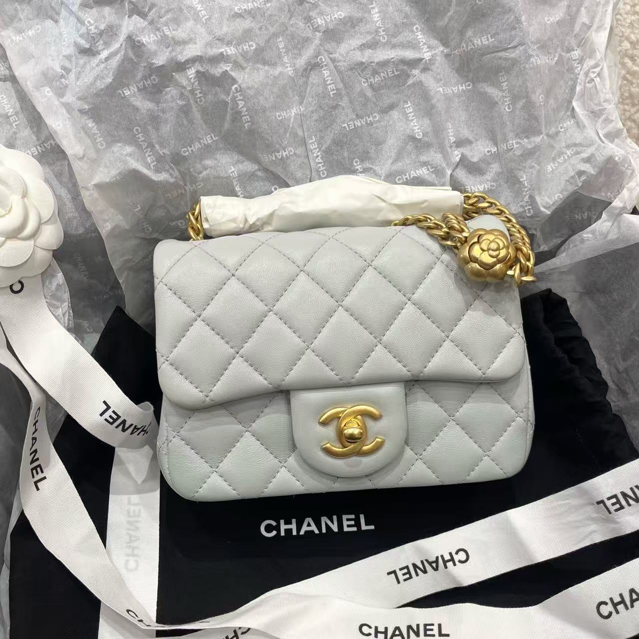 未使用 Chanel/香奈儿 山茶花方胖子蓝色斜挎包/甄选