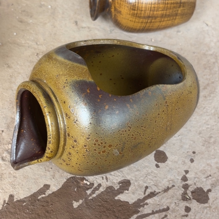 紫砂花盆口径16/27/17进水口1.5厘米