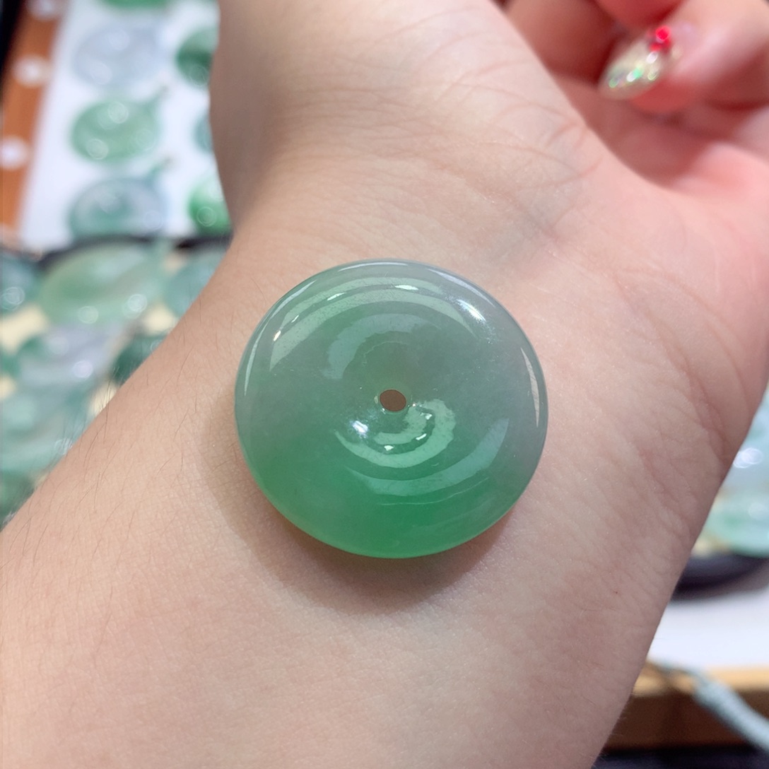 颈饰未镶嵌翡翠2