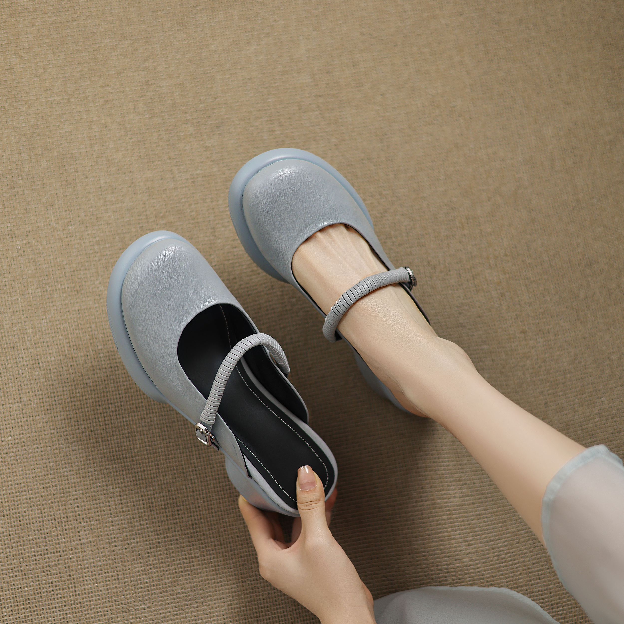 6厘米法式包头中跟粗跟镂空舒适包头拖鞋女一脚蹬松糕底高跟百搭