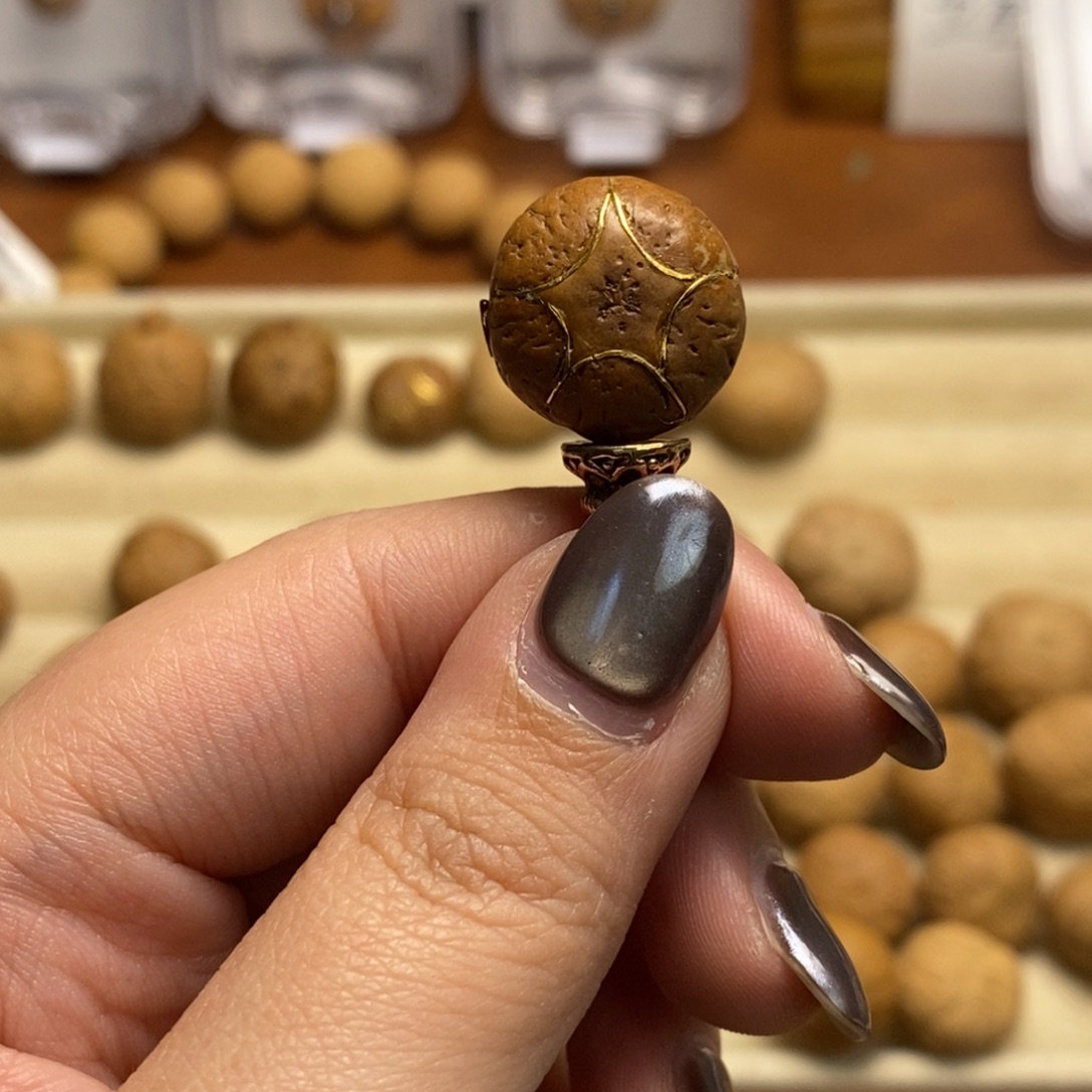 凤眼菩提吊坠镶嵌五星