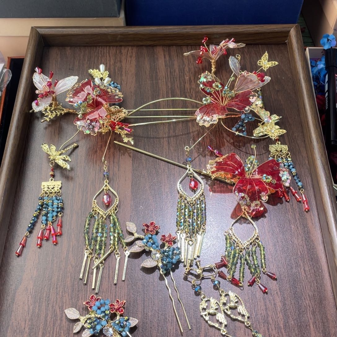 混合材质新娘头饰