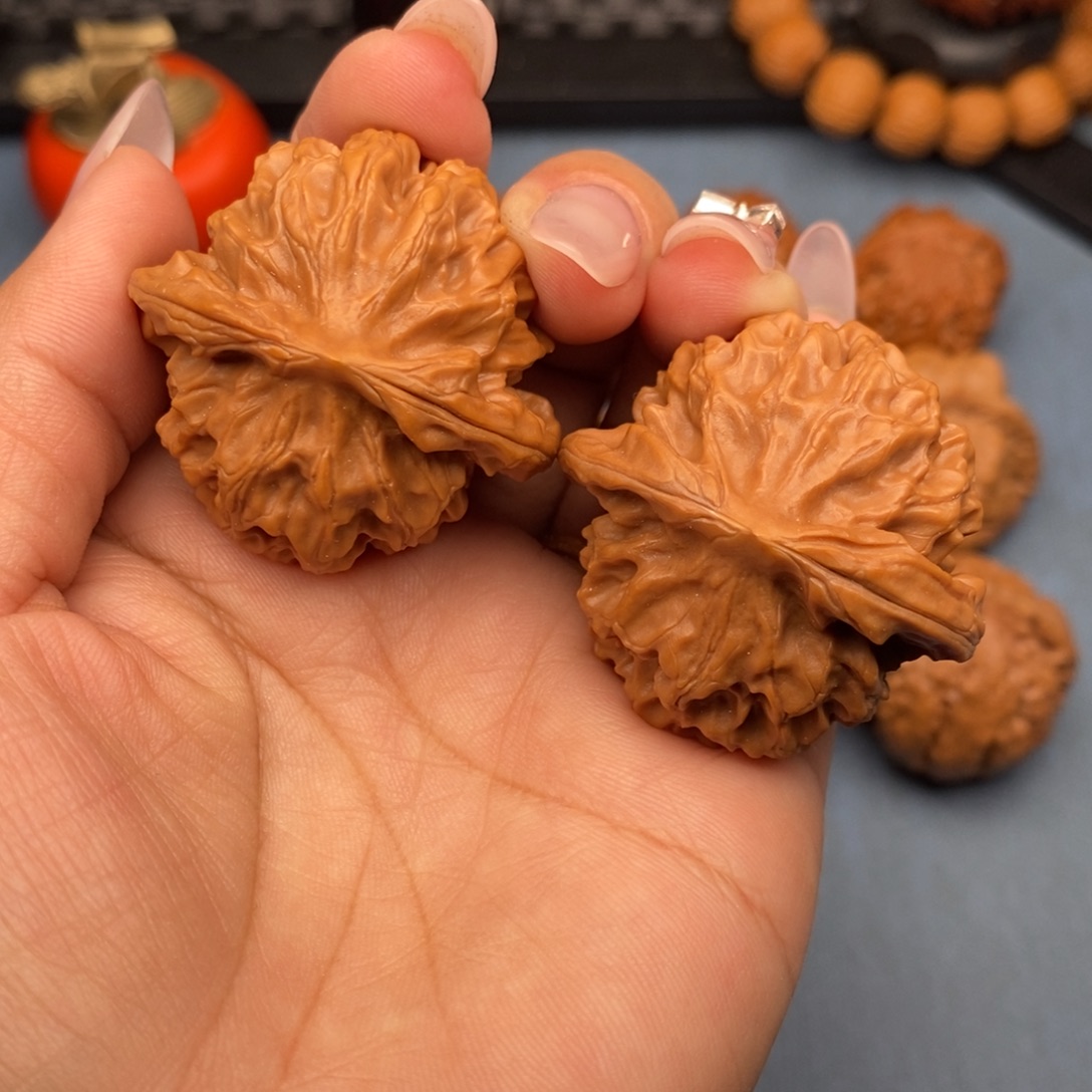 文玩核桃把件水龙纹40尺