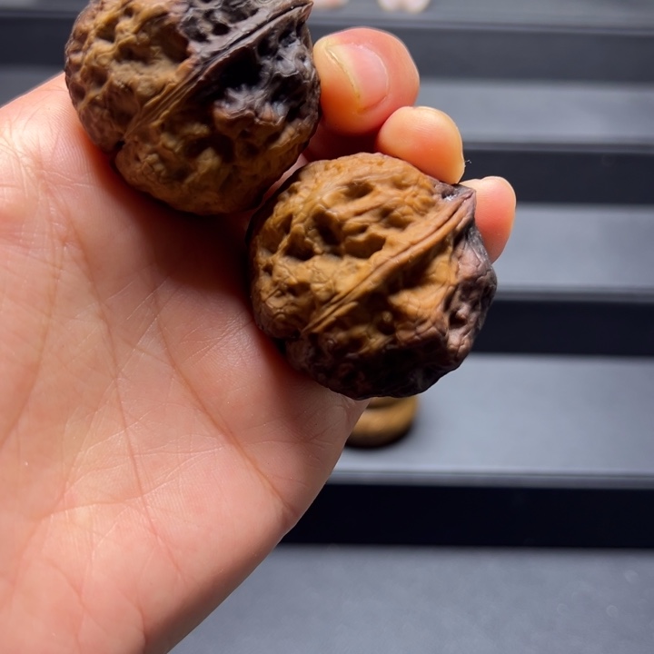 爱****吊坠文玩核桃L毒王37