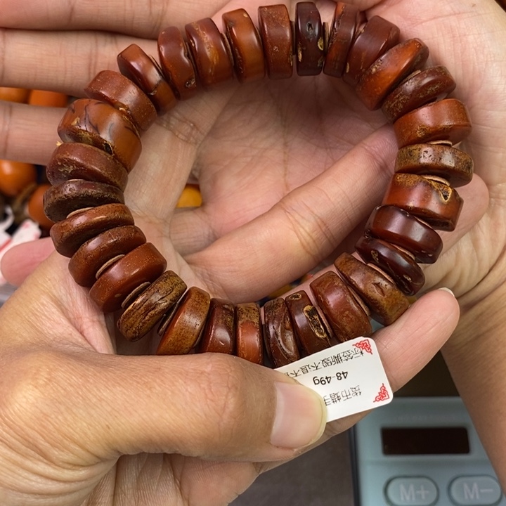 琥珀珠宝奇石未镶嵌